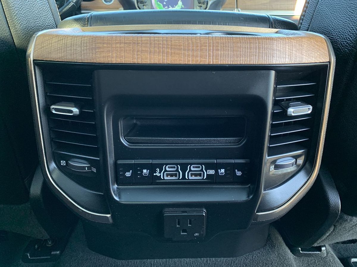2019 Ram 1500 Laramie Longhorn photo 35