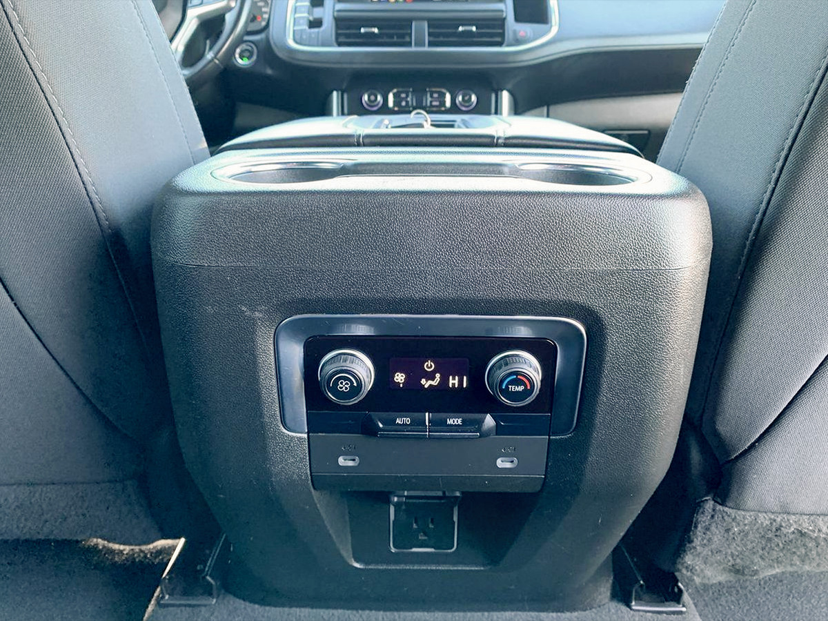 2022 Chevrolet Suburban LS - Photo 31