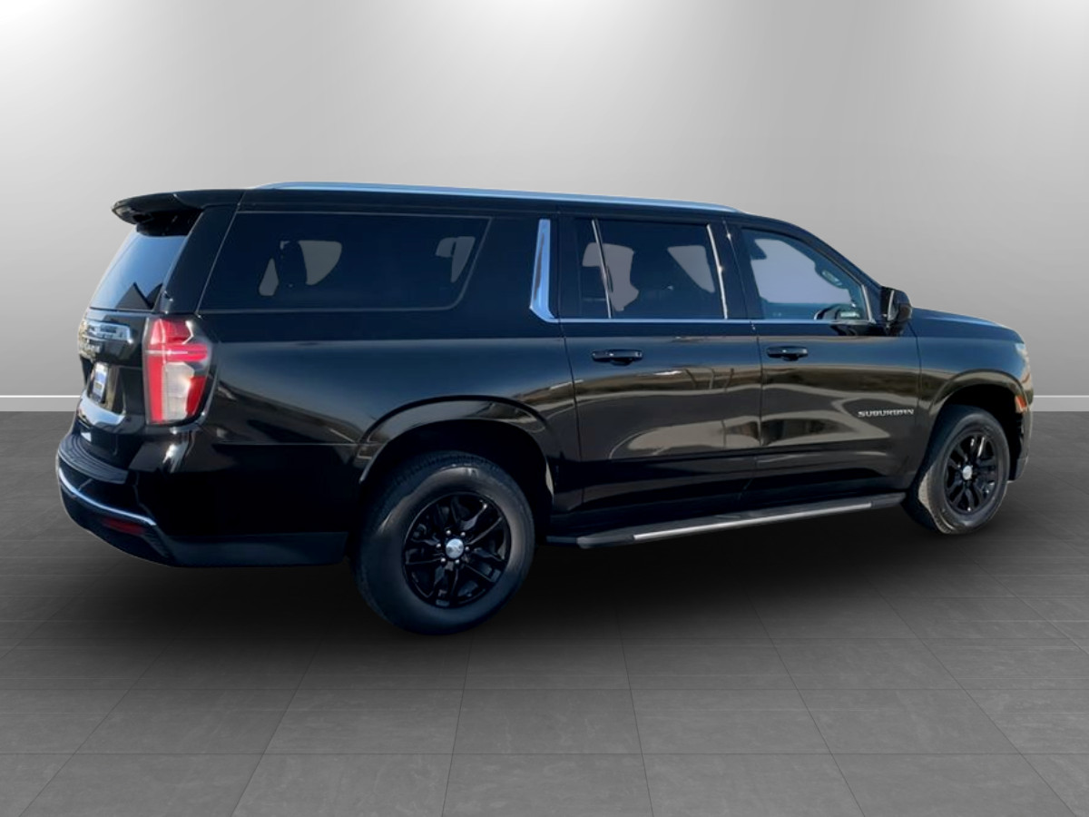 Photo 7 of this Chevrolet Suburban