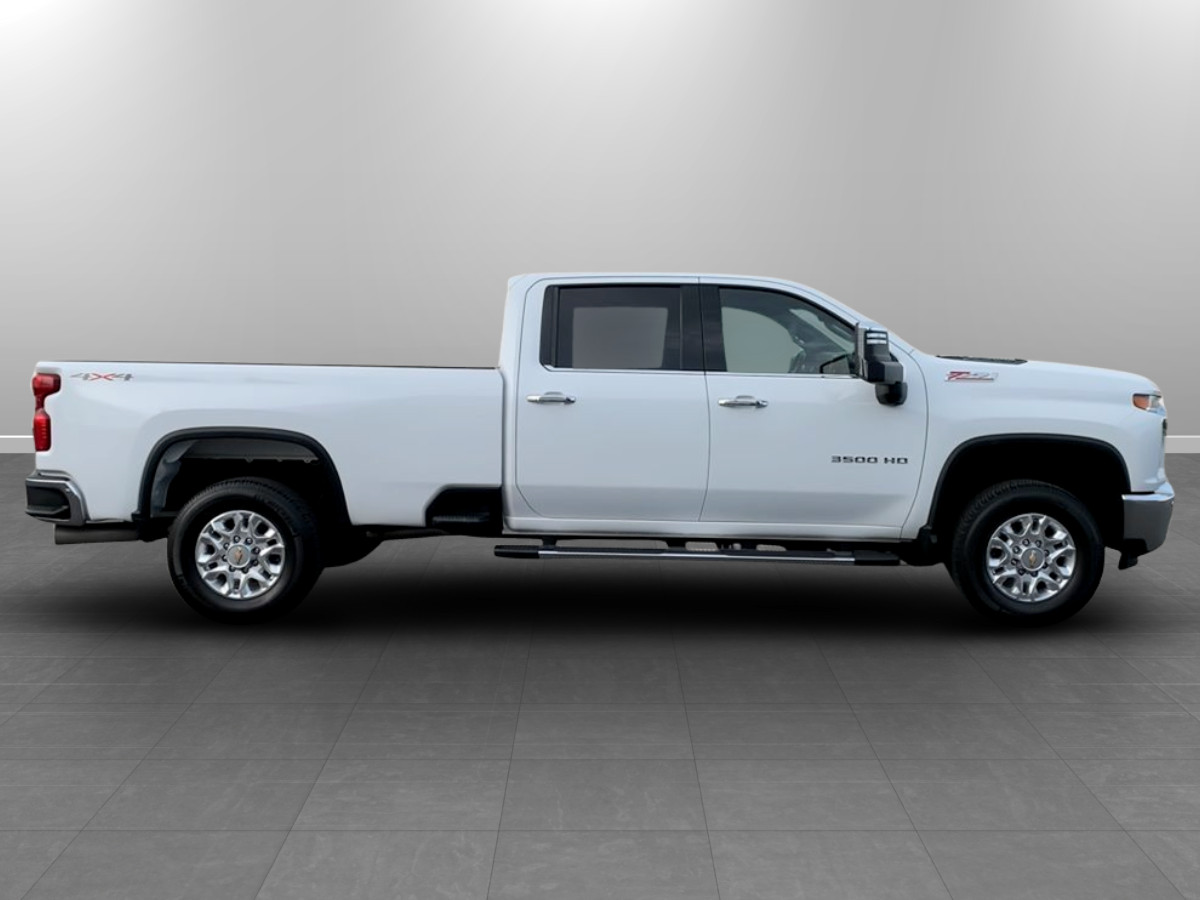 2021 Chevrolet Silverado 3500HD LTZ - Photo 8