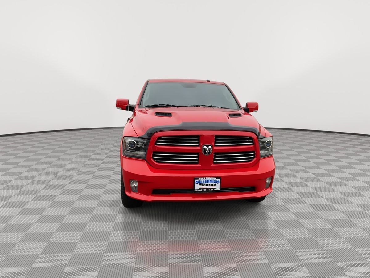 2015 Ram 1500 Sport photo 2