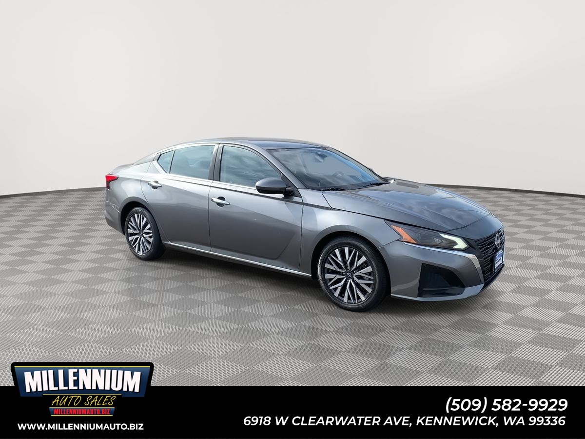 2023 Nissan Altima 2.5 SV FWD