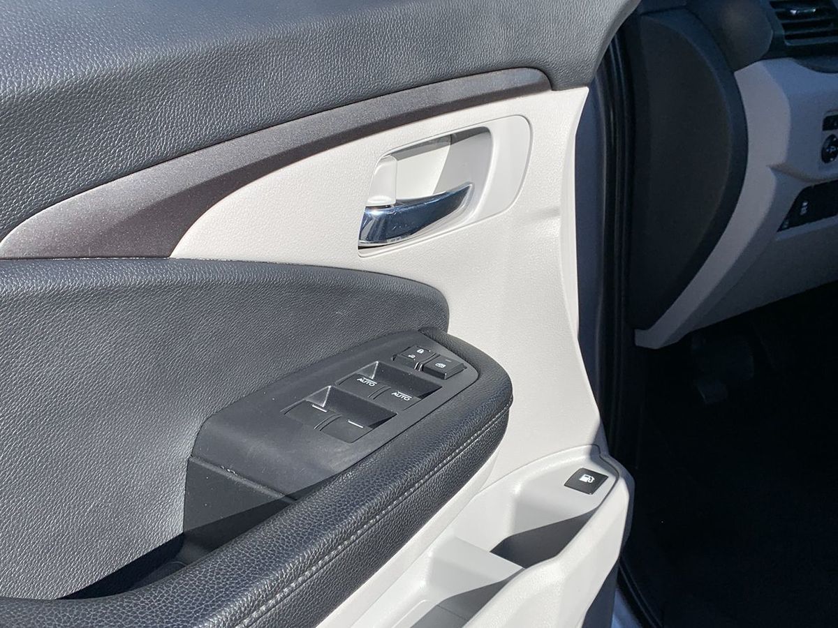 2019 Honda Pilot LX - Photo 14