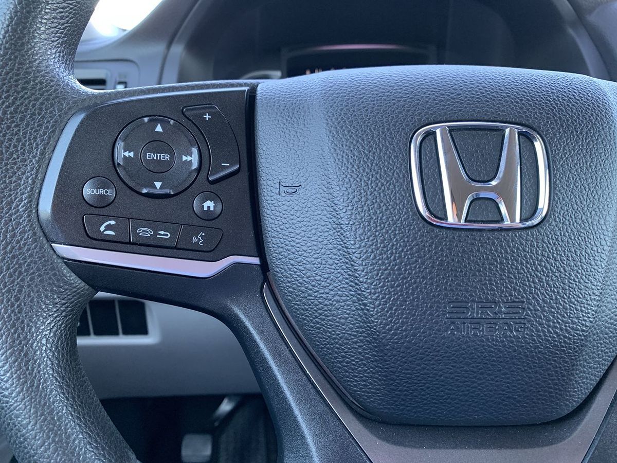 2019 Honda Pilot LX - Photo 17