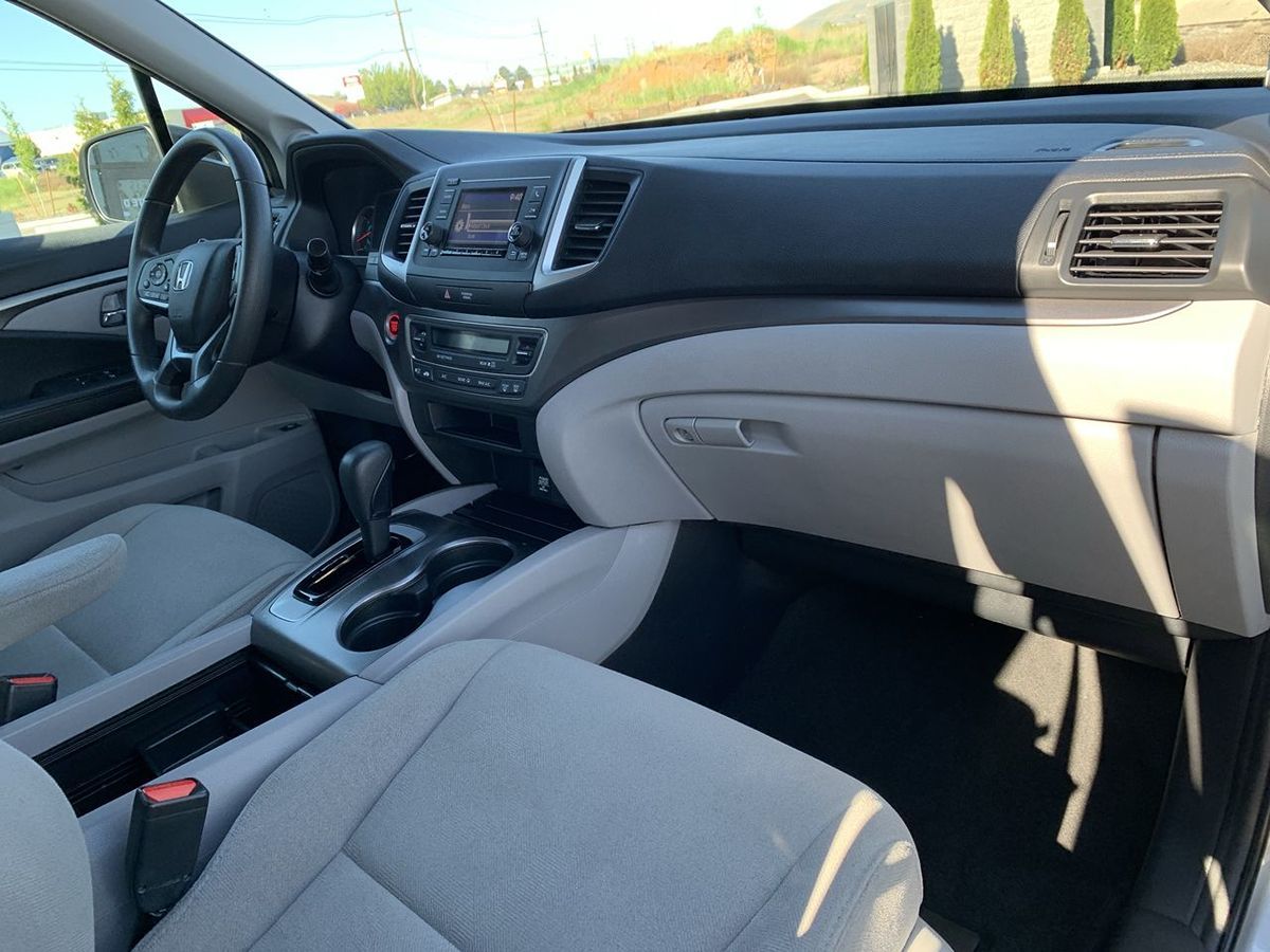 2019 Honda Pilot LX - Photo 30