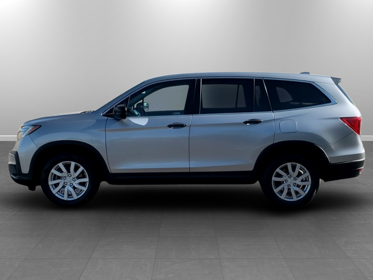2019 Honda Pilot LX - Photo 4