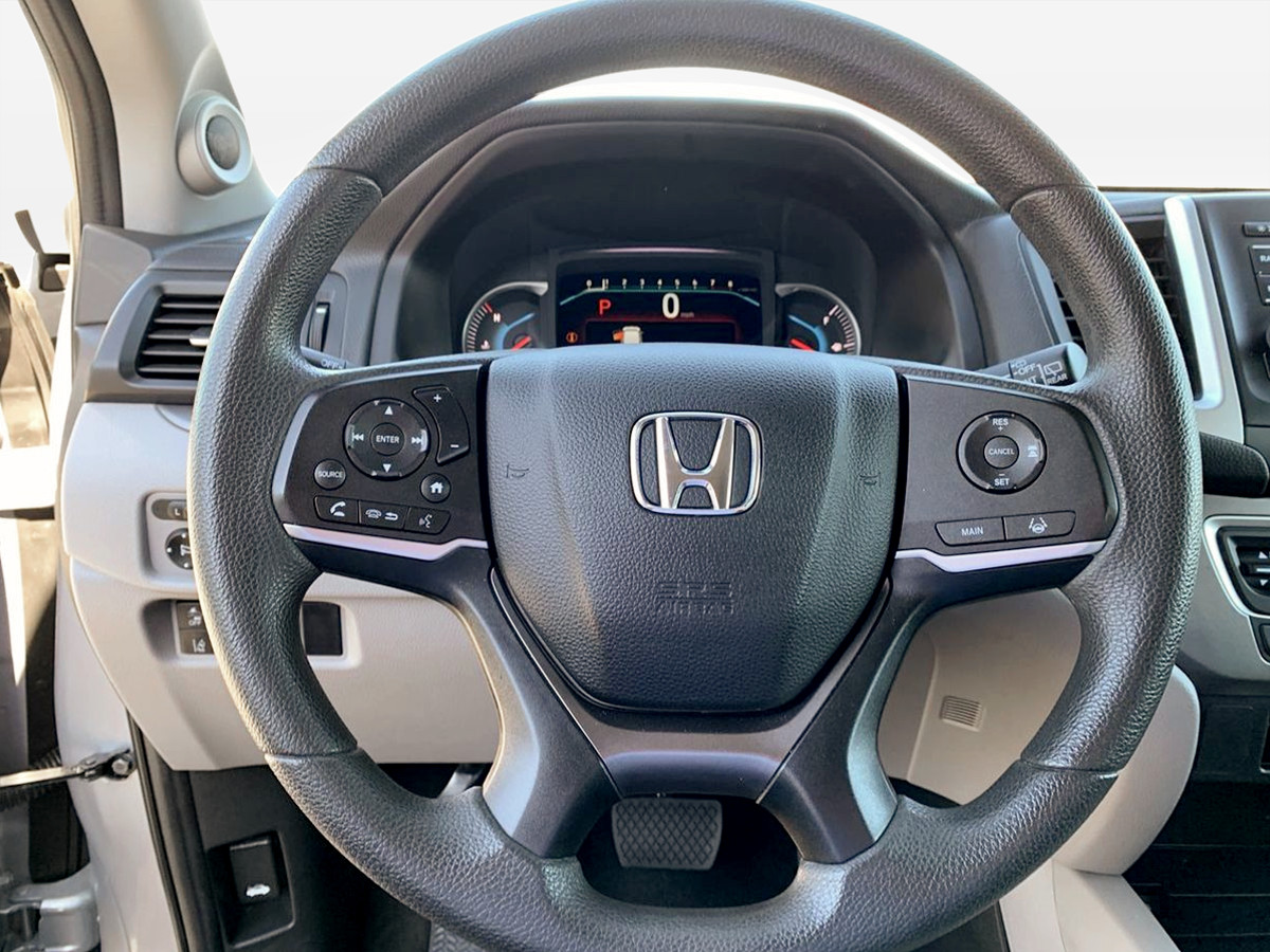 2019 Honda Pilot LX - Photo 16