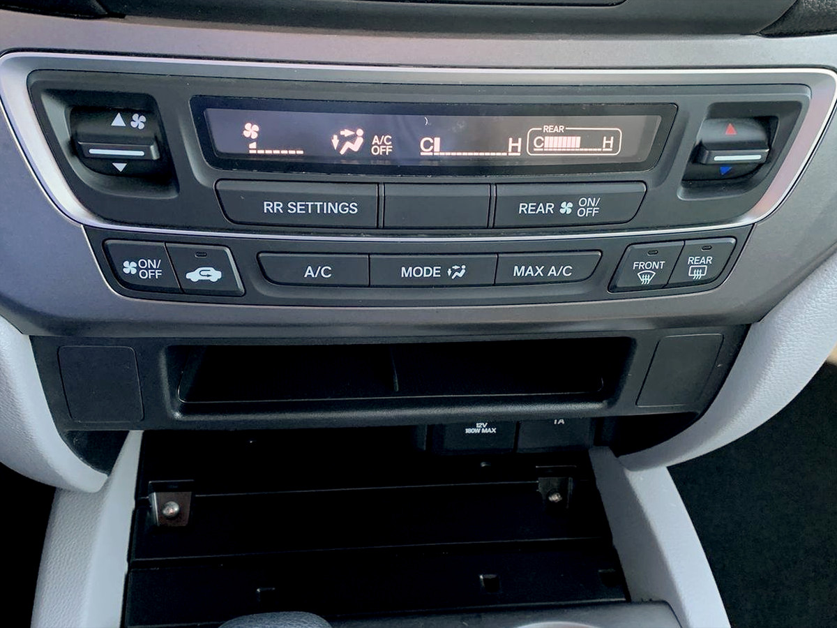 2019 Honda Pilot LX - Photo 23