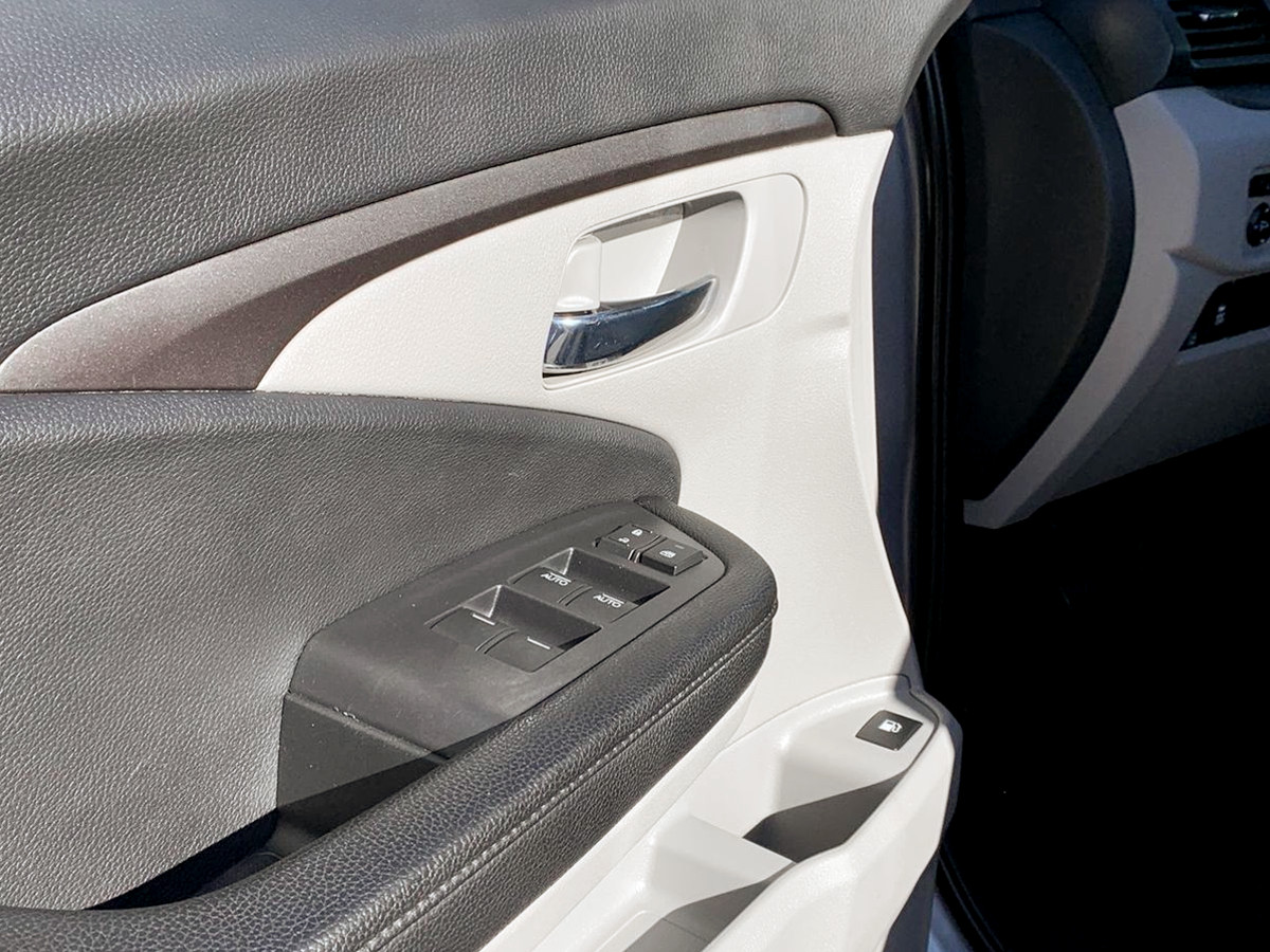 2019 Honda Pilot LX - Photo 14