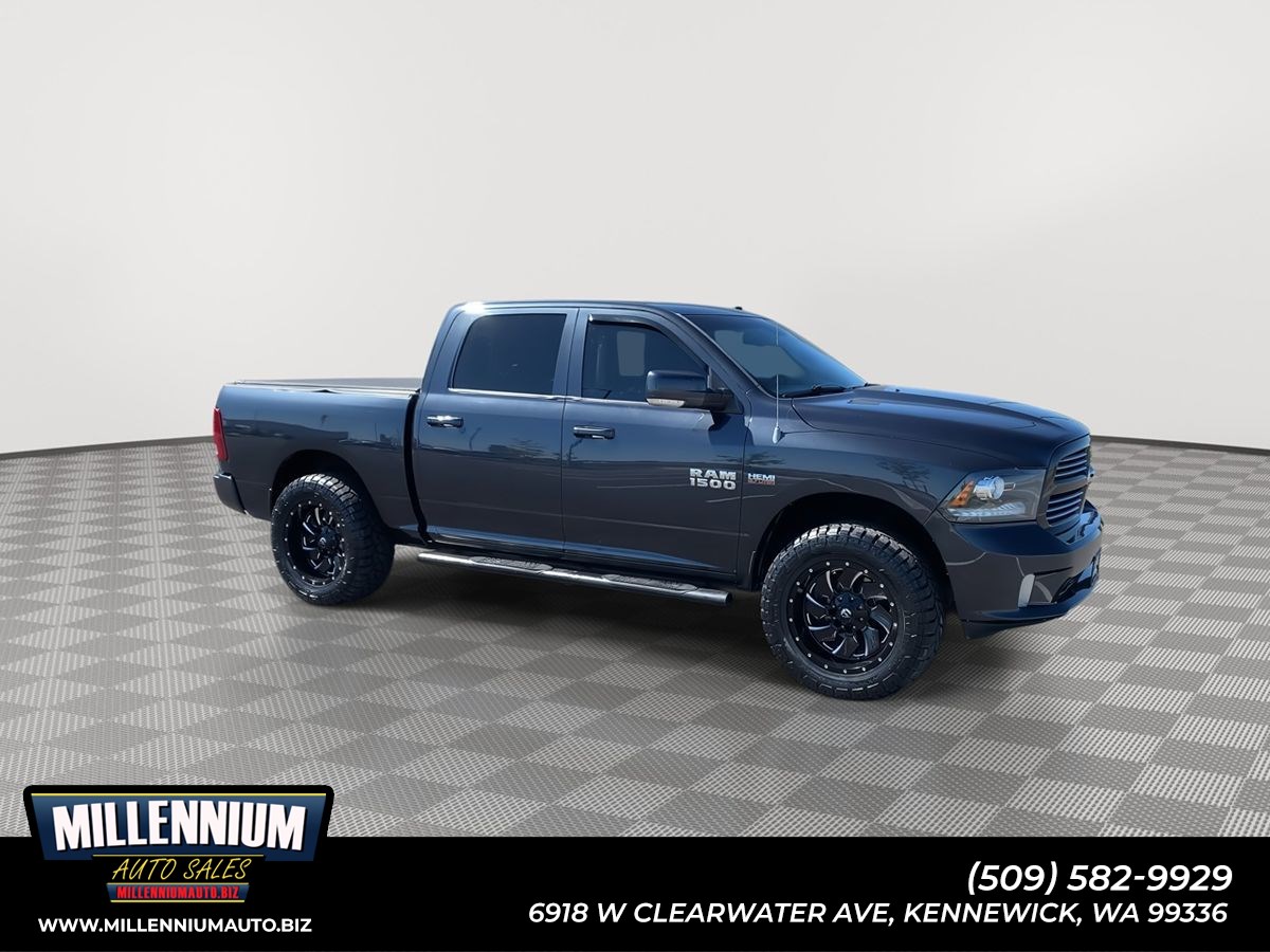 2013 RAM 1500 Sport 4x4 Crew Cab's photo