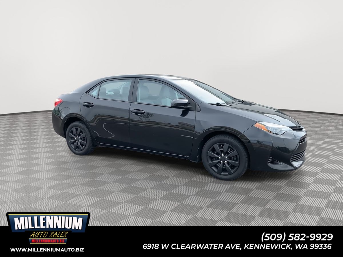 2017 Toyota Corolla LE AT's photo