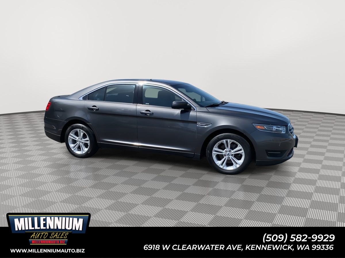 2018 Ford Taurus SEL FWD's photo