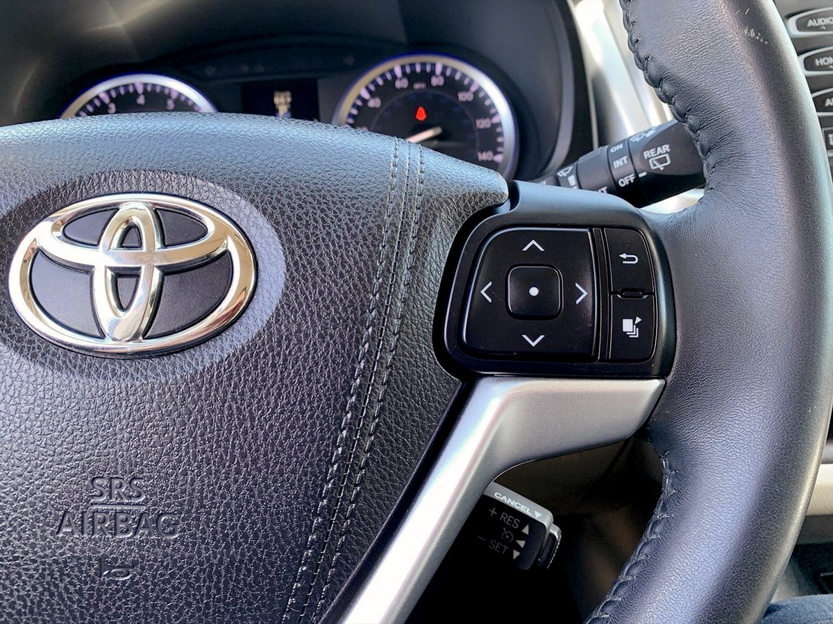 Photo 21 of this Toyota Highlander