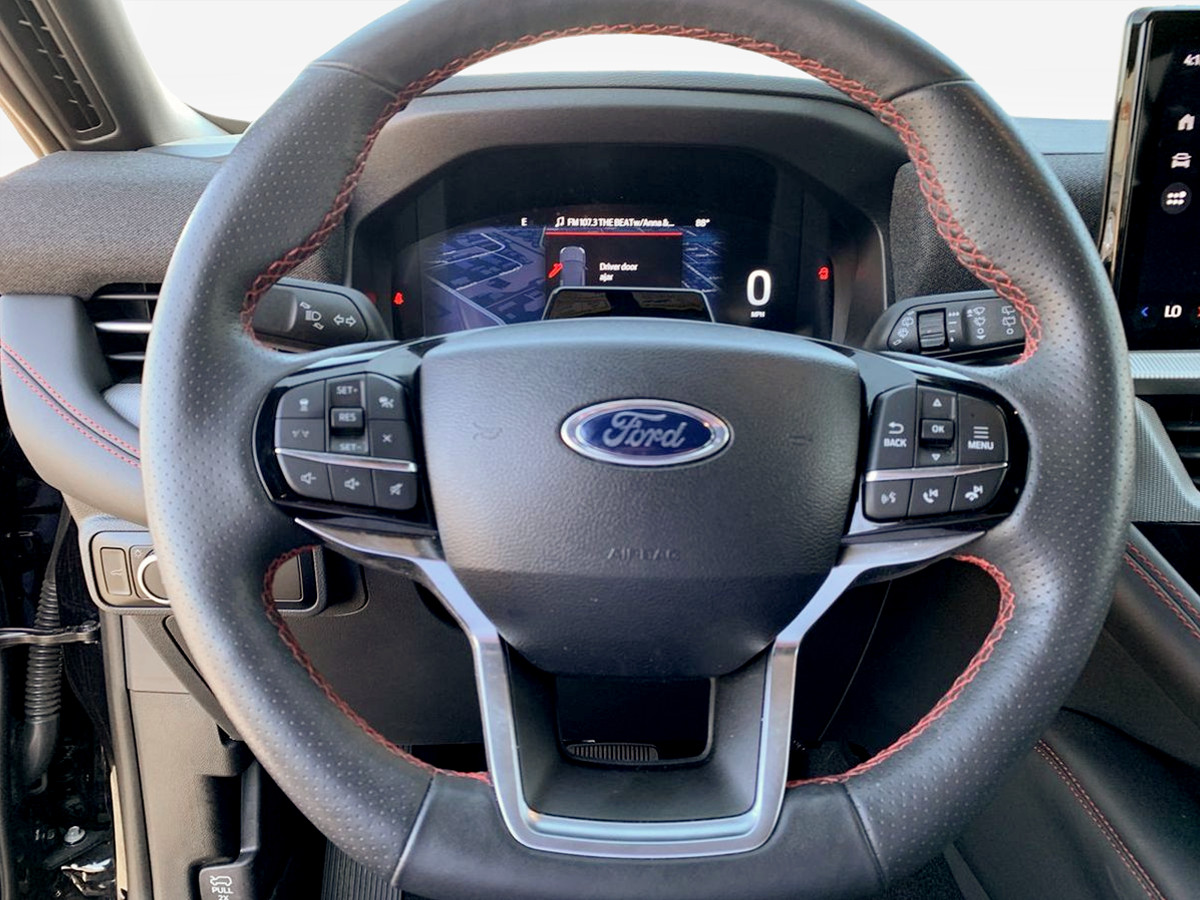 Photo 18 of this Ford Explorer