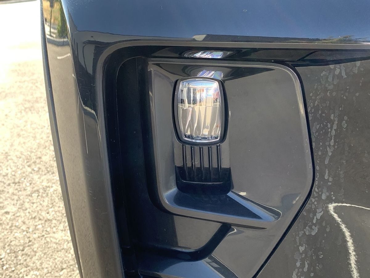 Photo 10 of this Ford Explorer
