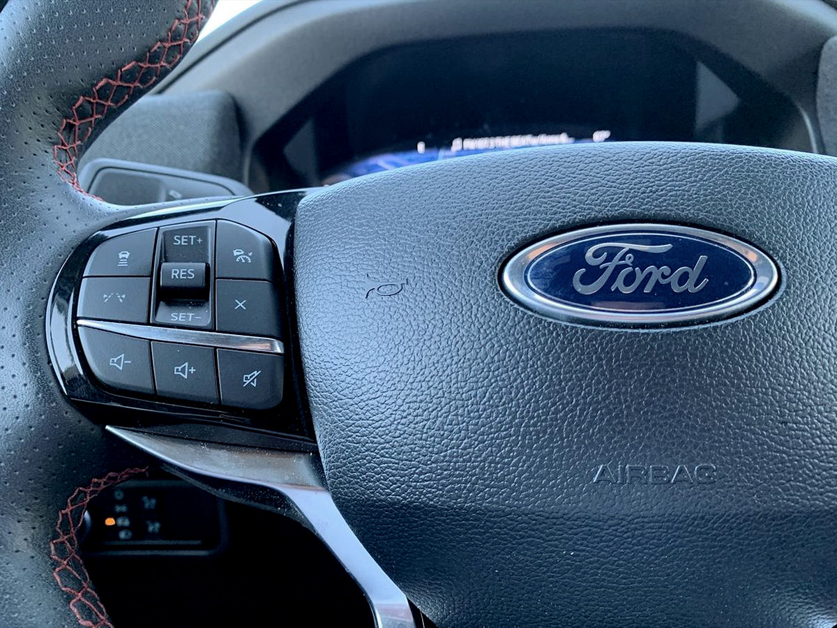 Photo 19 of this Ford Explorer