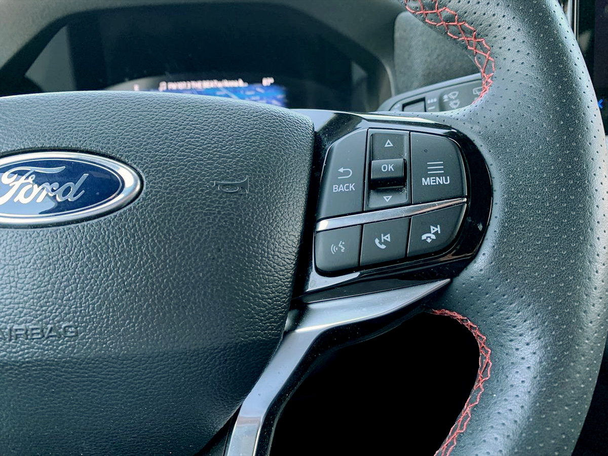 Photo 21 of this Ford Explorer