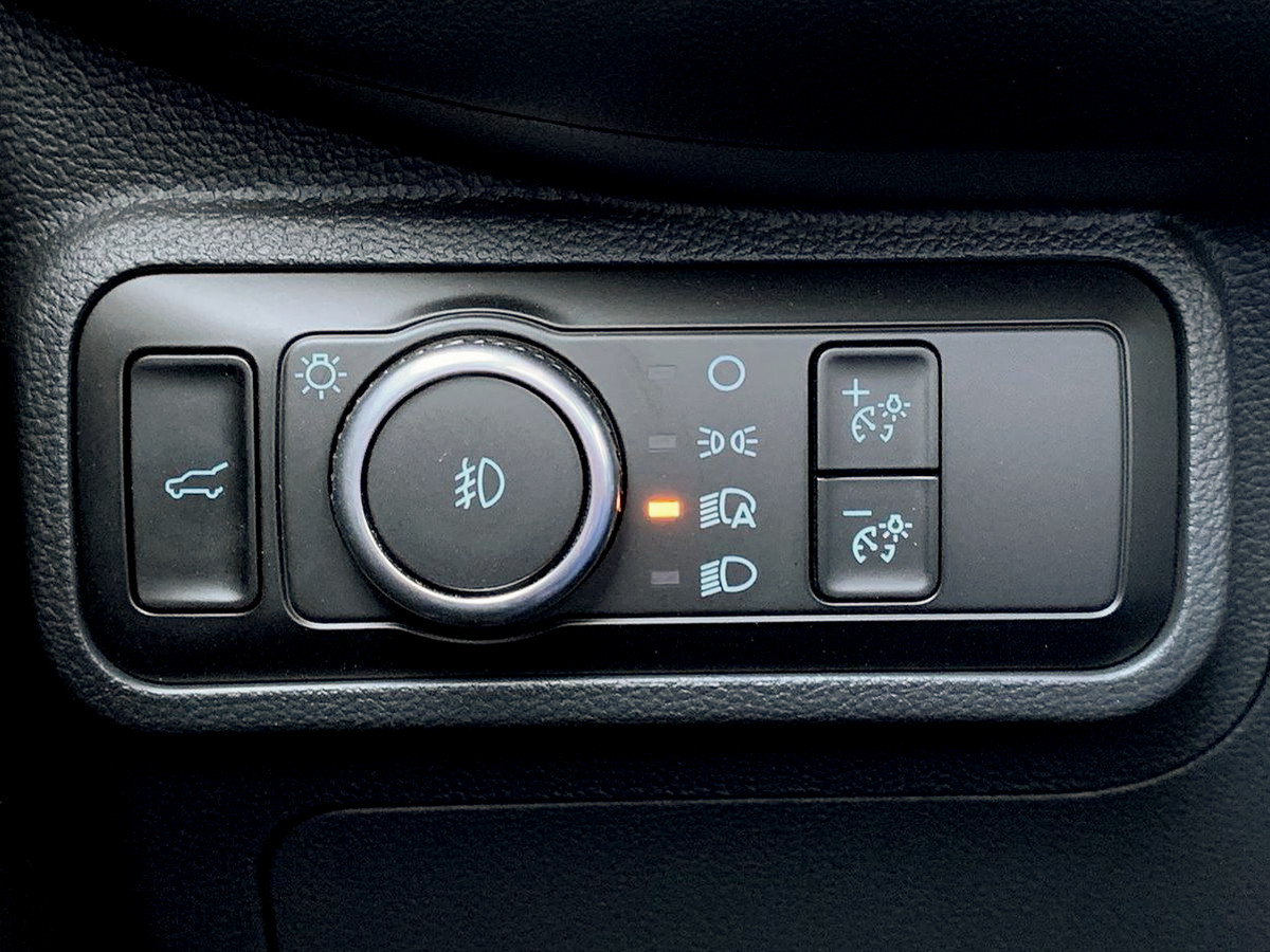 Photo 17 of this Ford Explorer