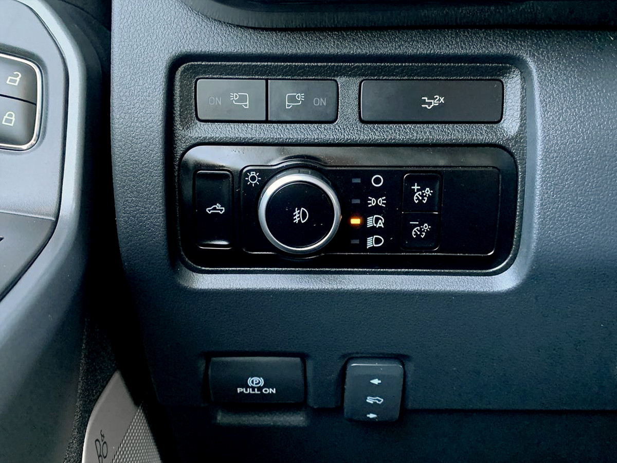 Photo 18 of this Ford Super Duty F-350 SRW