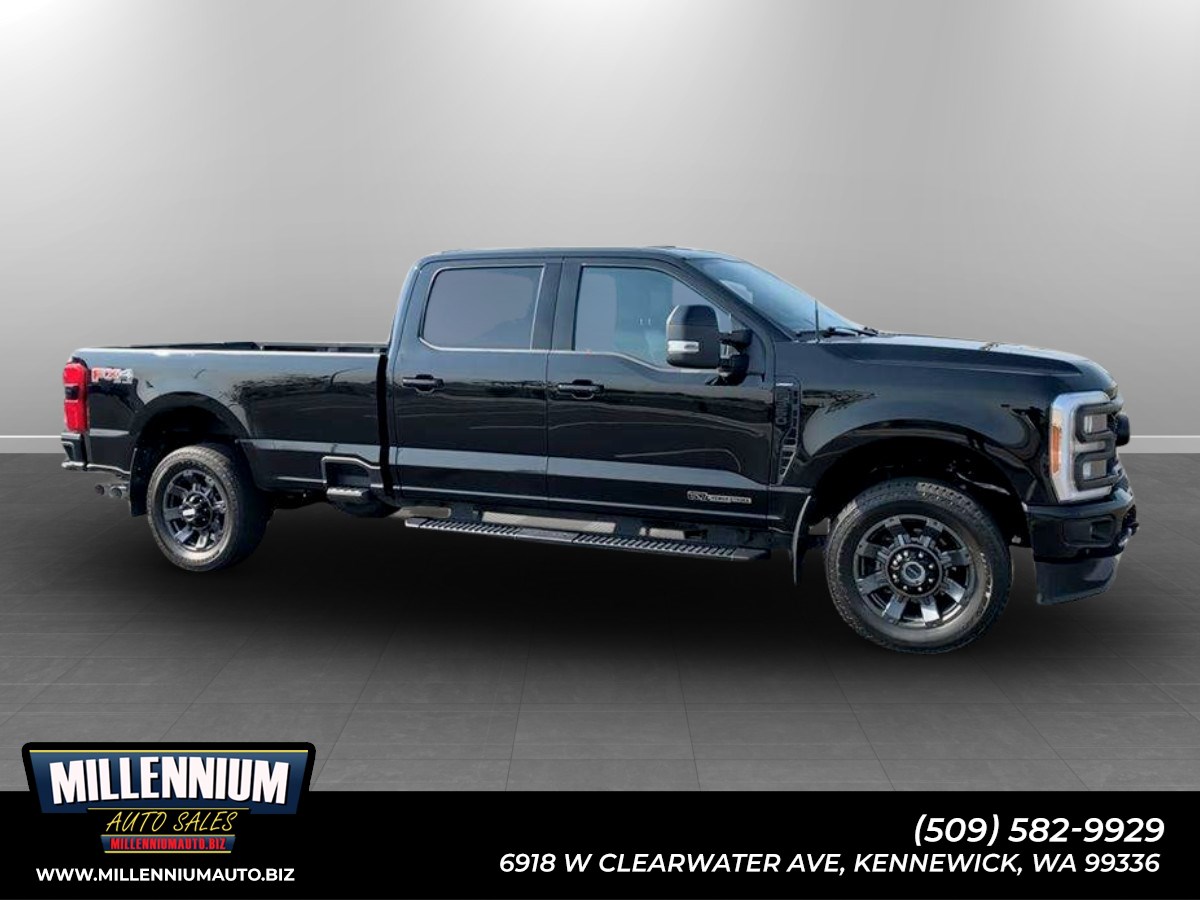 2023 Ford Super Duty F-350 SRW LARIAT