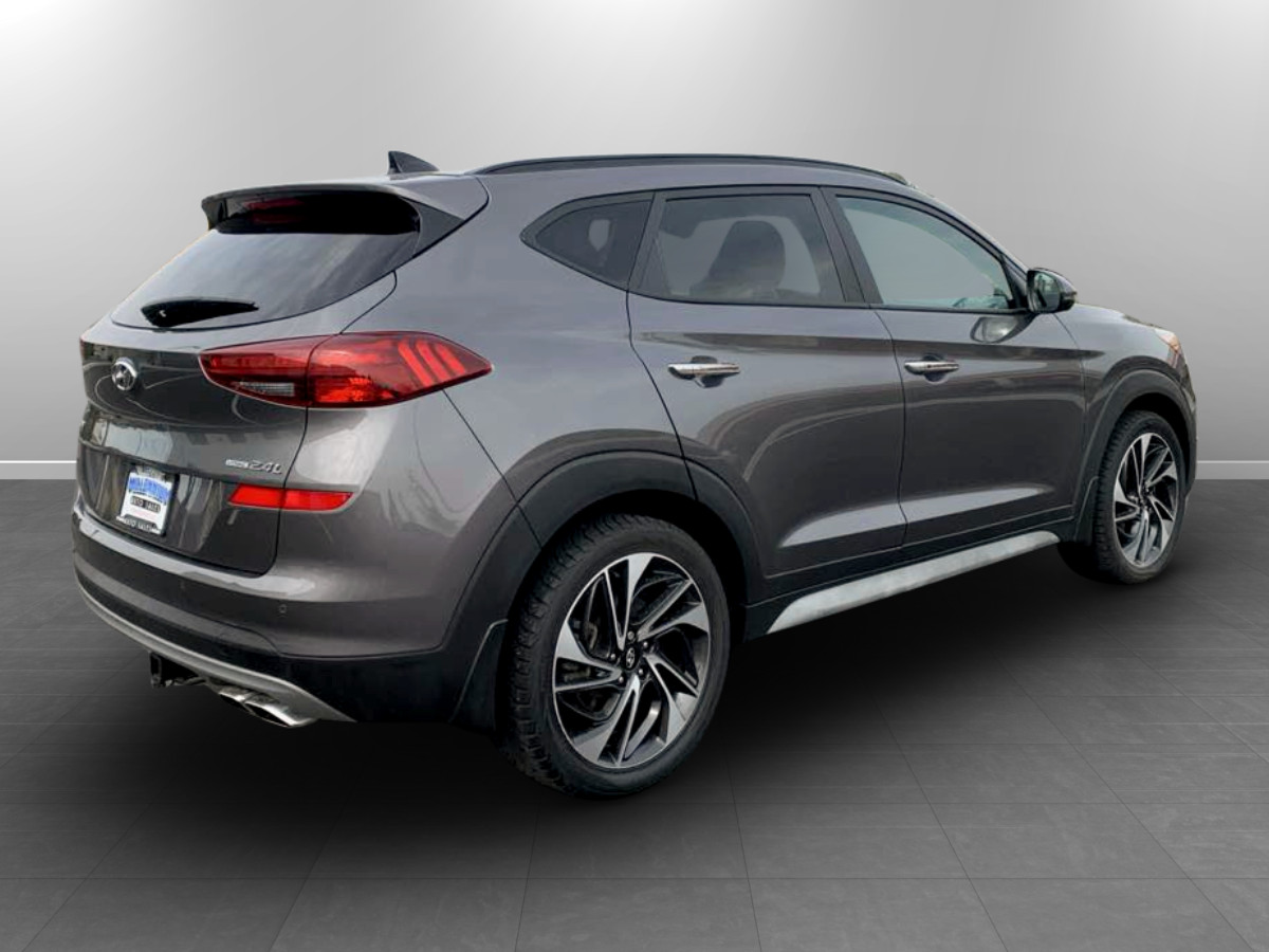 Photo 7 of this Hyundai Tucson