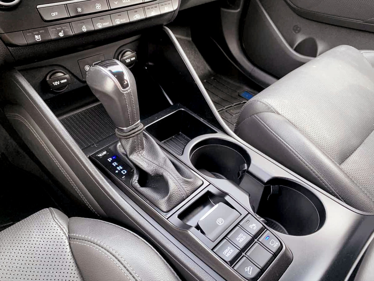 Photo 27 of this Hyundai Tucson