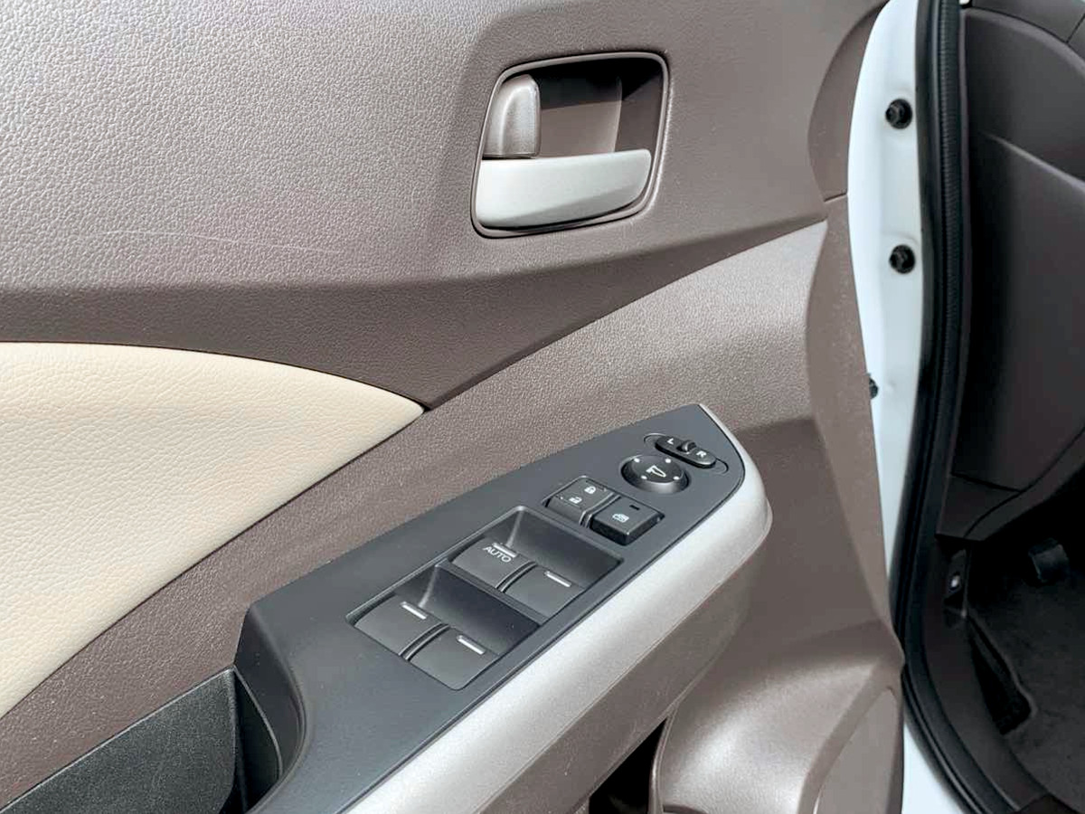 Photo 15 of this Honda CR-V