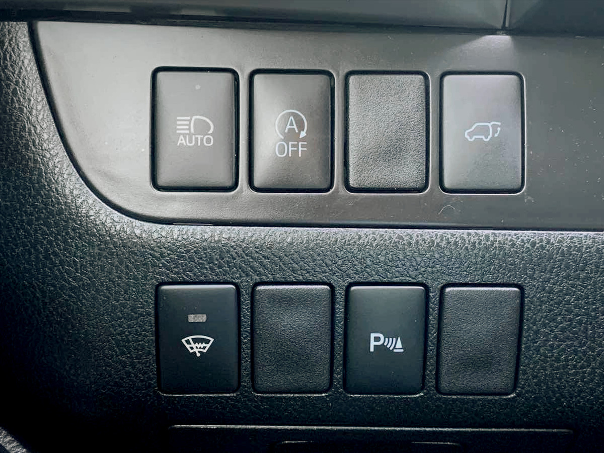 Photo 25 of this Toyota Highlander