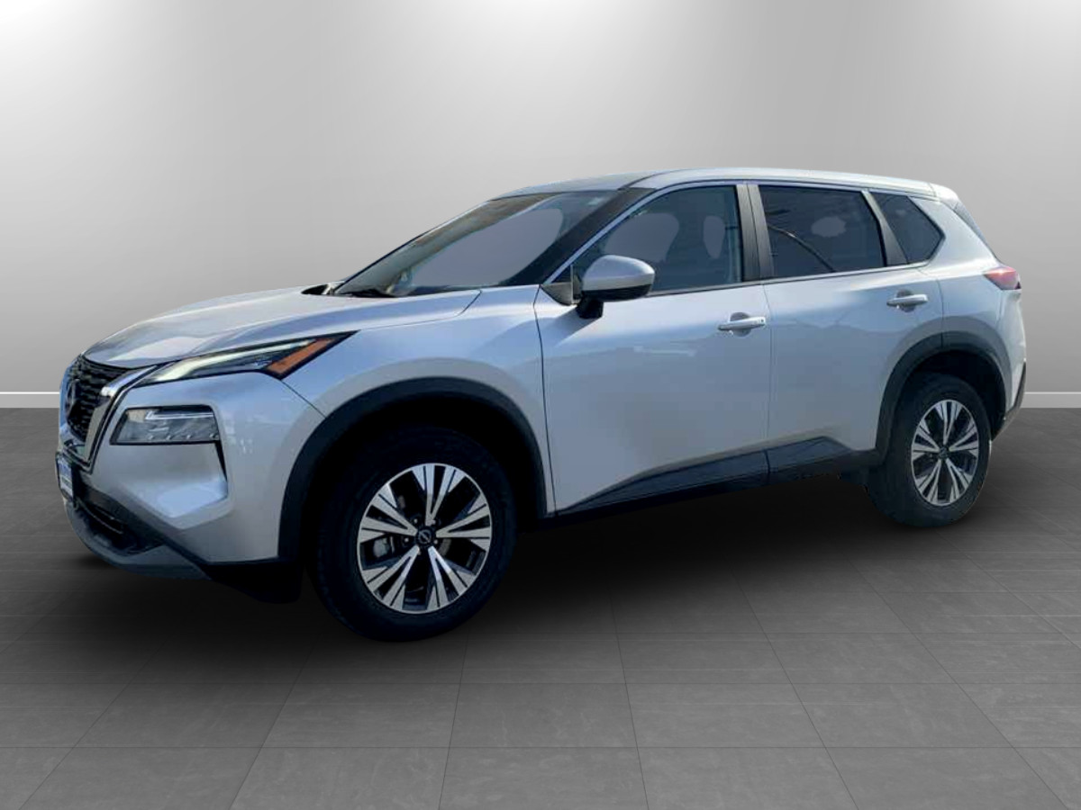 Photo 3 of this Nissan Rogue