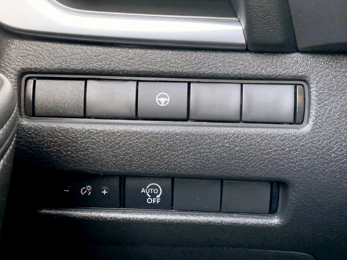 Photo 22 of this Nissan Rogue