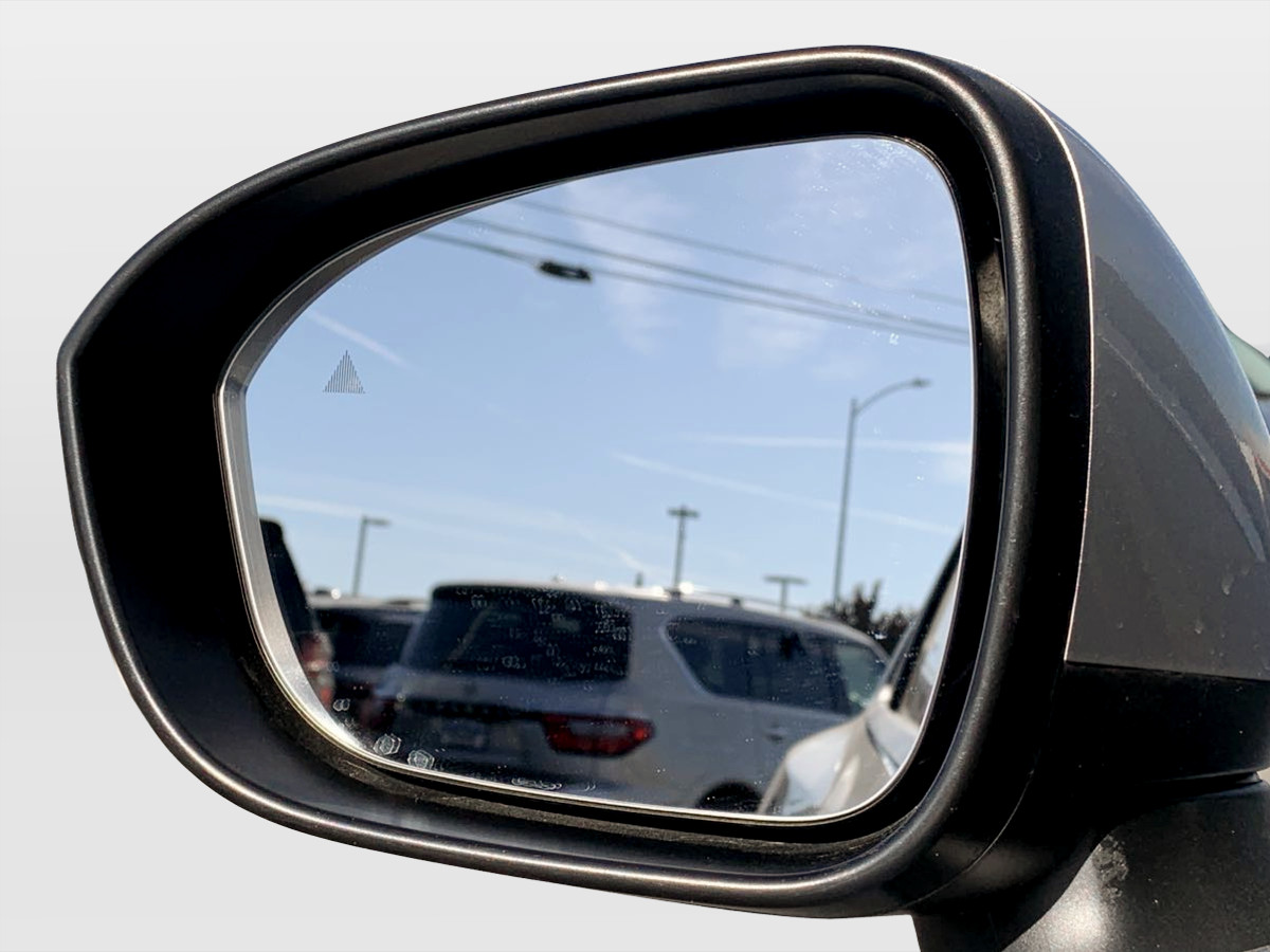 Photo 21 of this Nissan Rogue