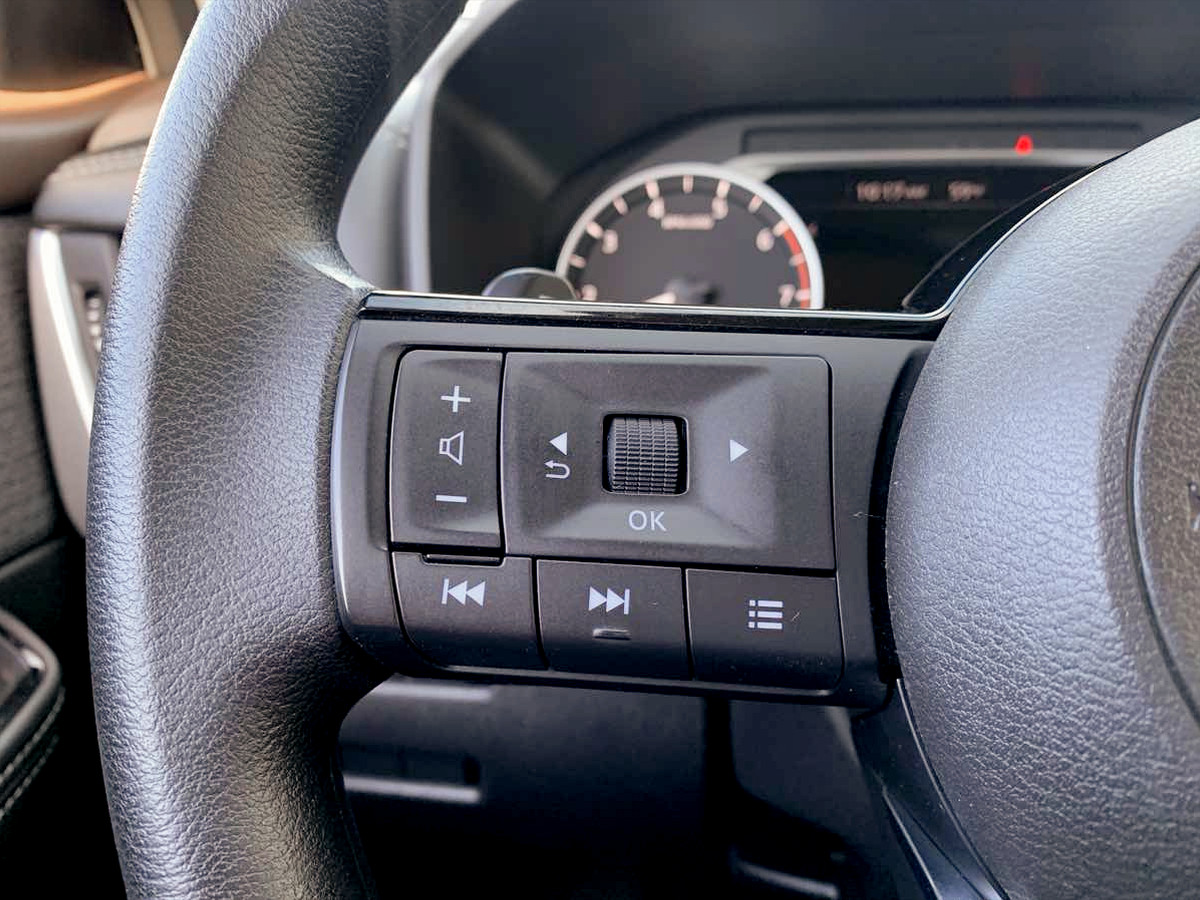 Photo 23 of this Nissan Rogue