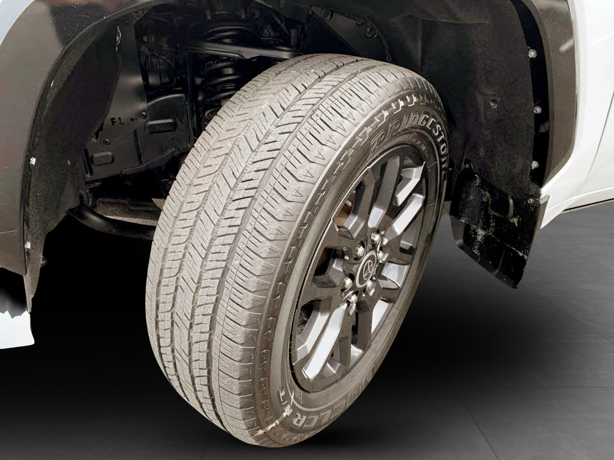 Photo 10 of this Toyota Tundra 4WD