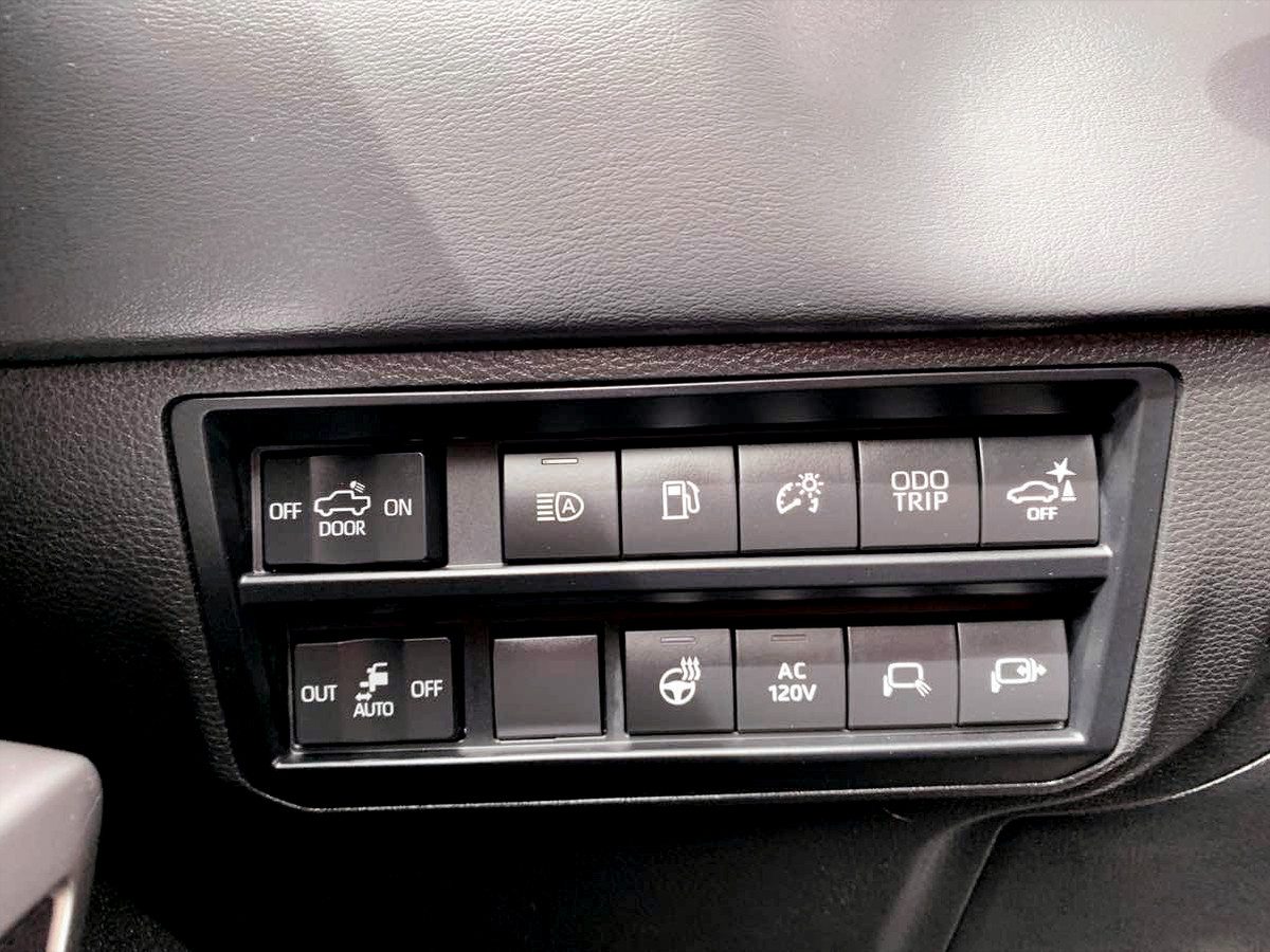 Photo 24 of this Toyota Tundra 4WD