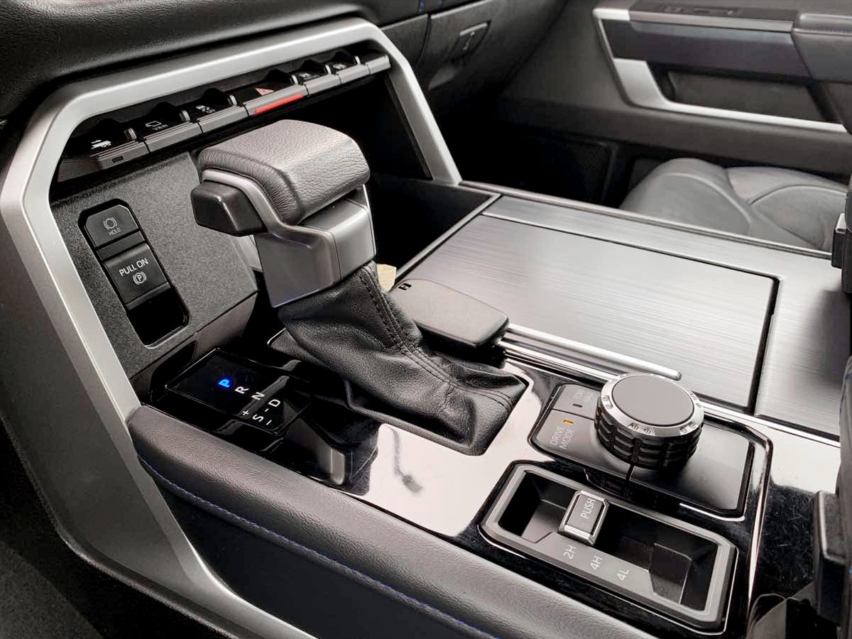 Photo 32 of this Toyota Tundra 4WD