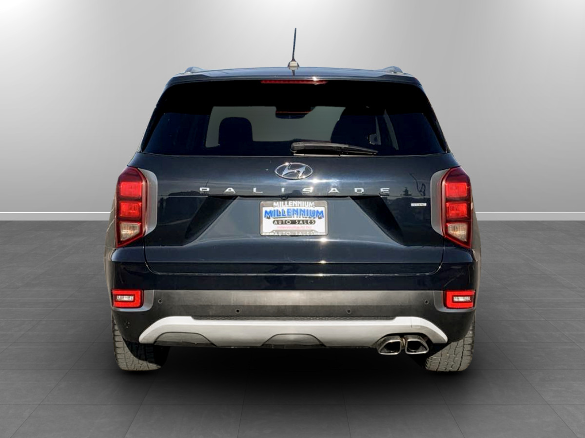 Photo 6 of this Hyundai Palisade