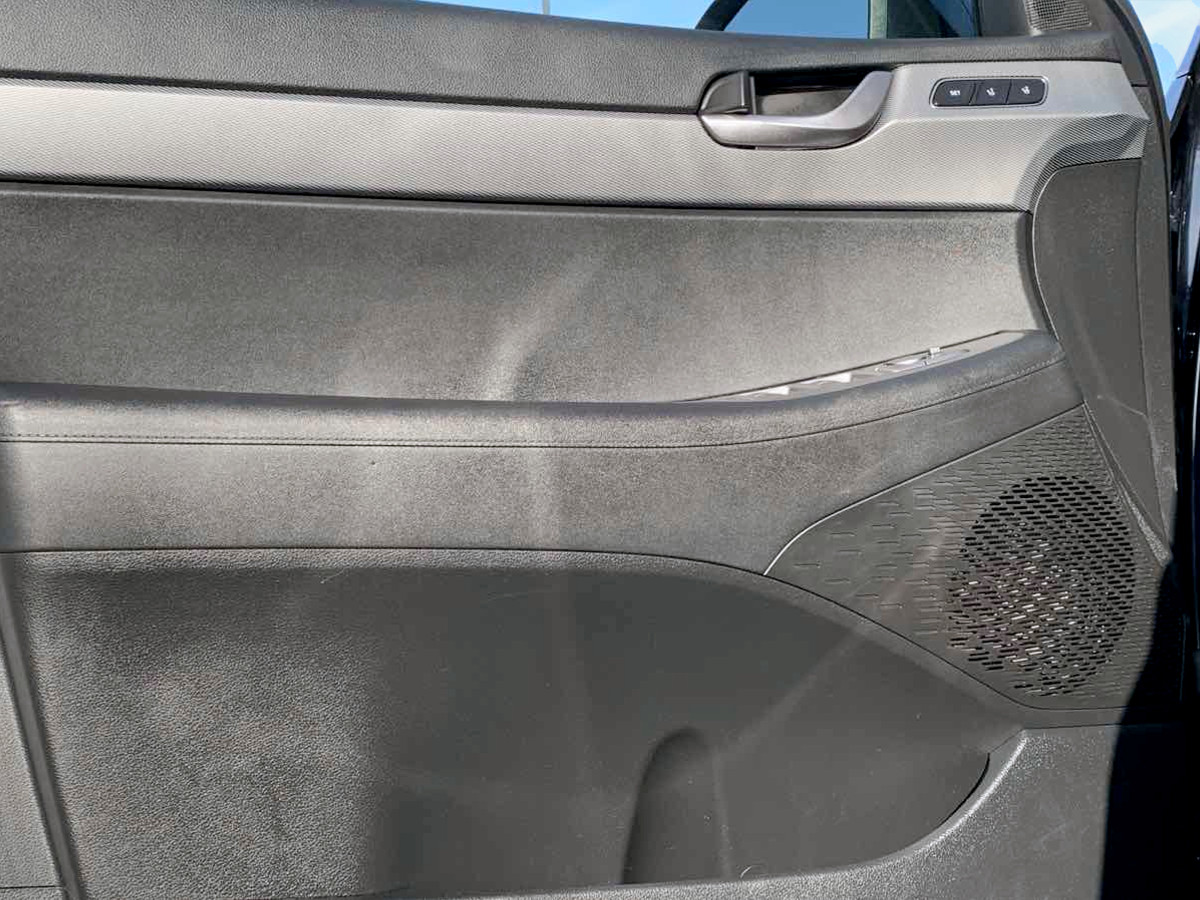 Photo 14 of this Hyundai Palisade