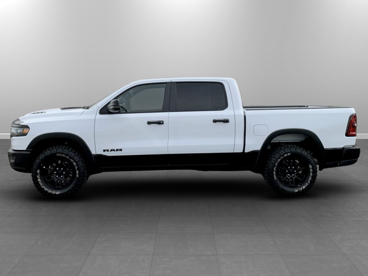 Photo 4 of this Ram 1500