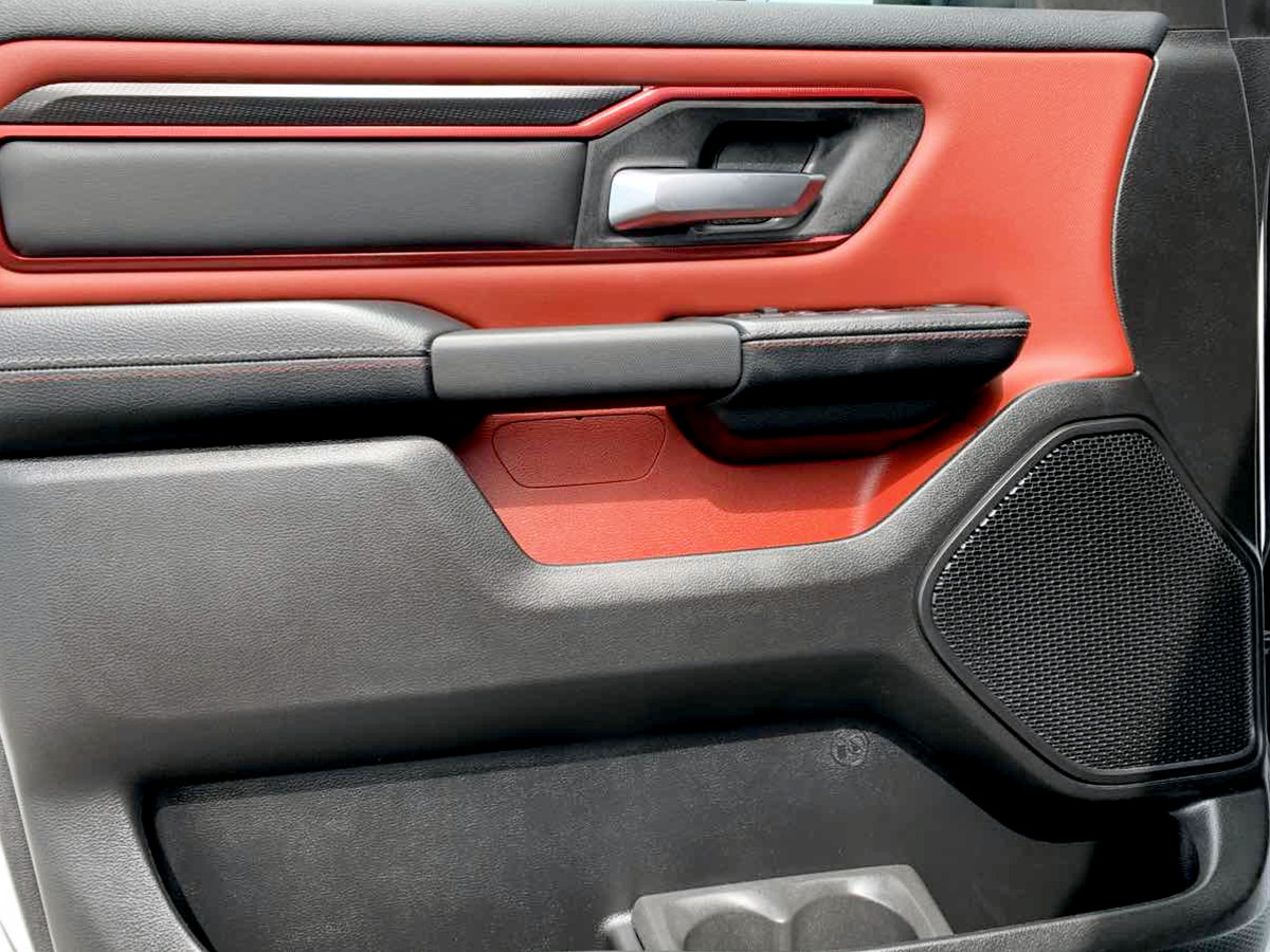 Photo 14 of this Ram 1500