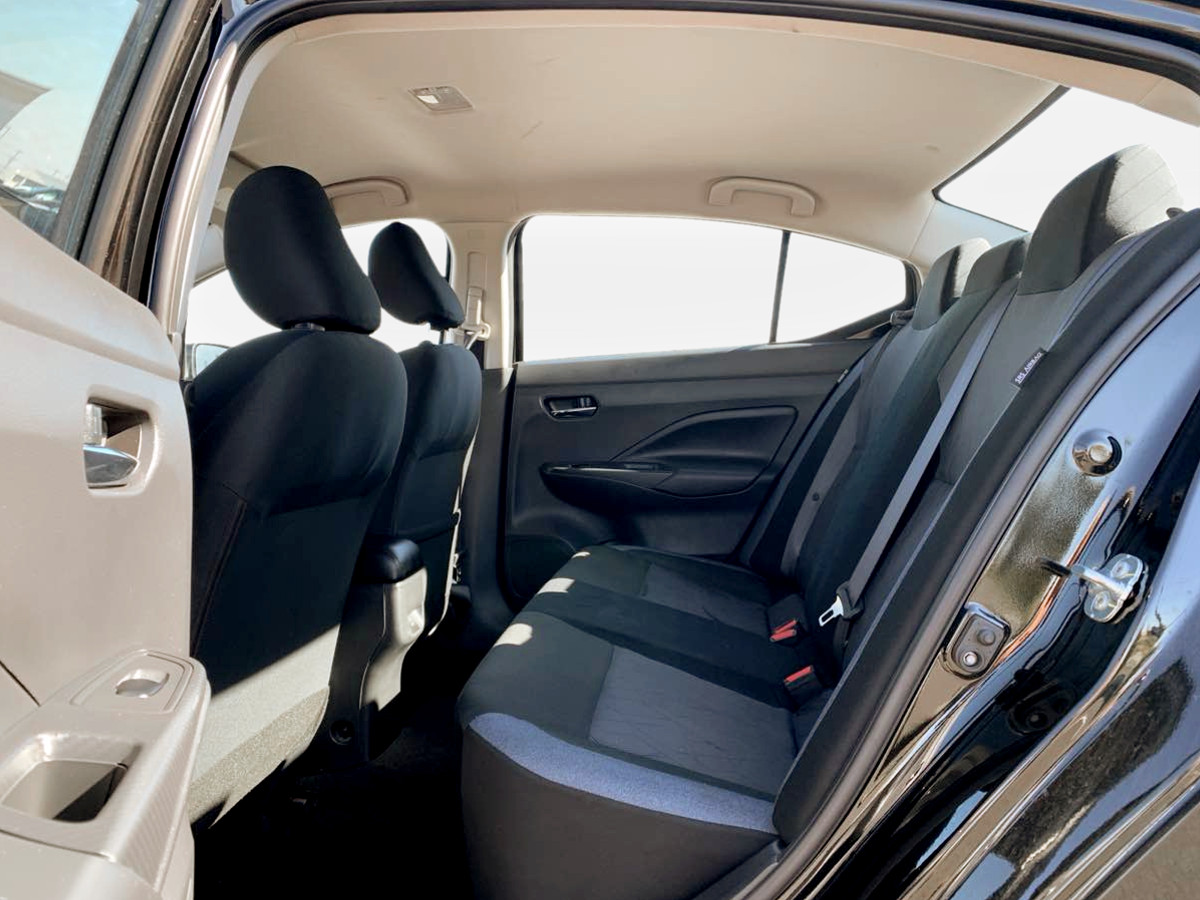 Photo 16 of this Nissan Versa