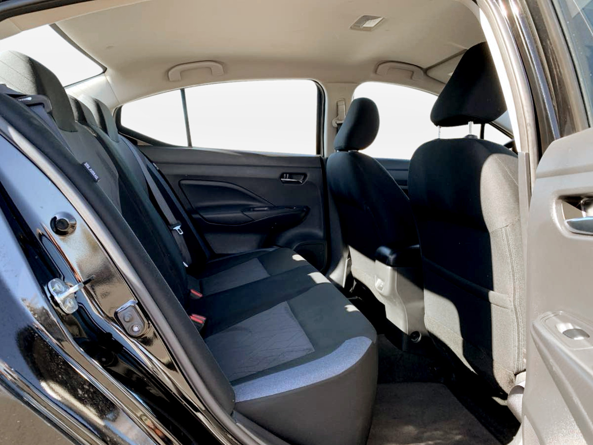 Photo 17 of this Nissan Versa