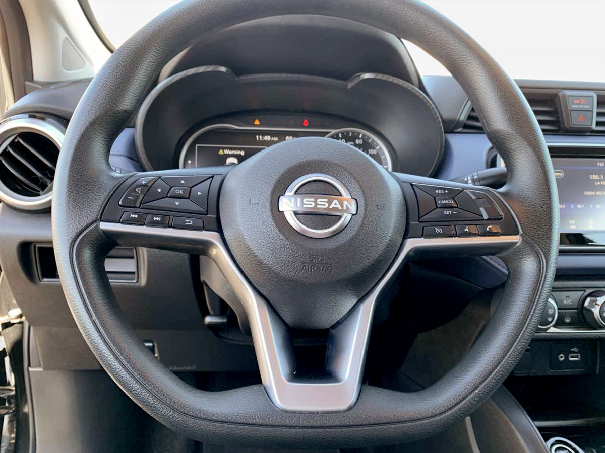 Photo 21 of this Nissan Versa