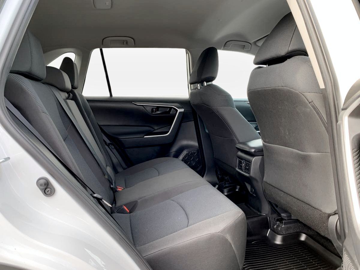 Photo 16 of this Toyota RAV4