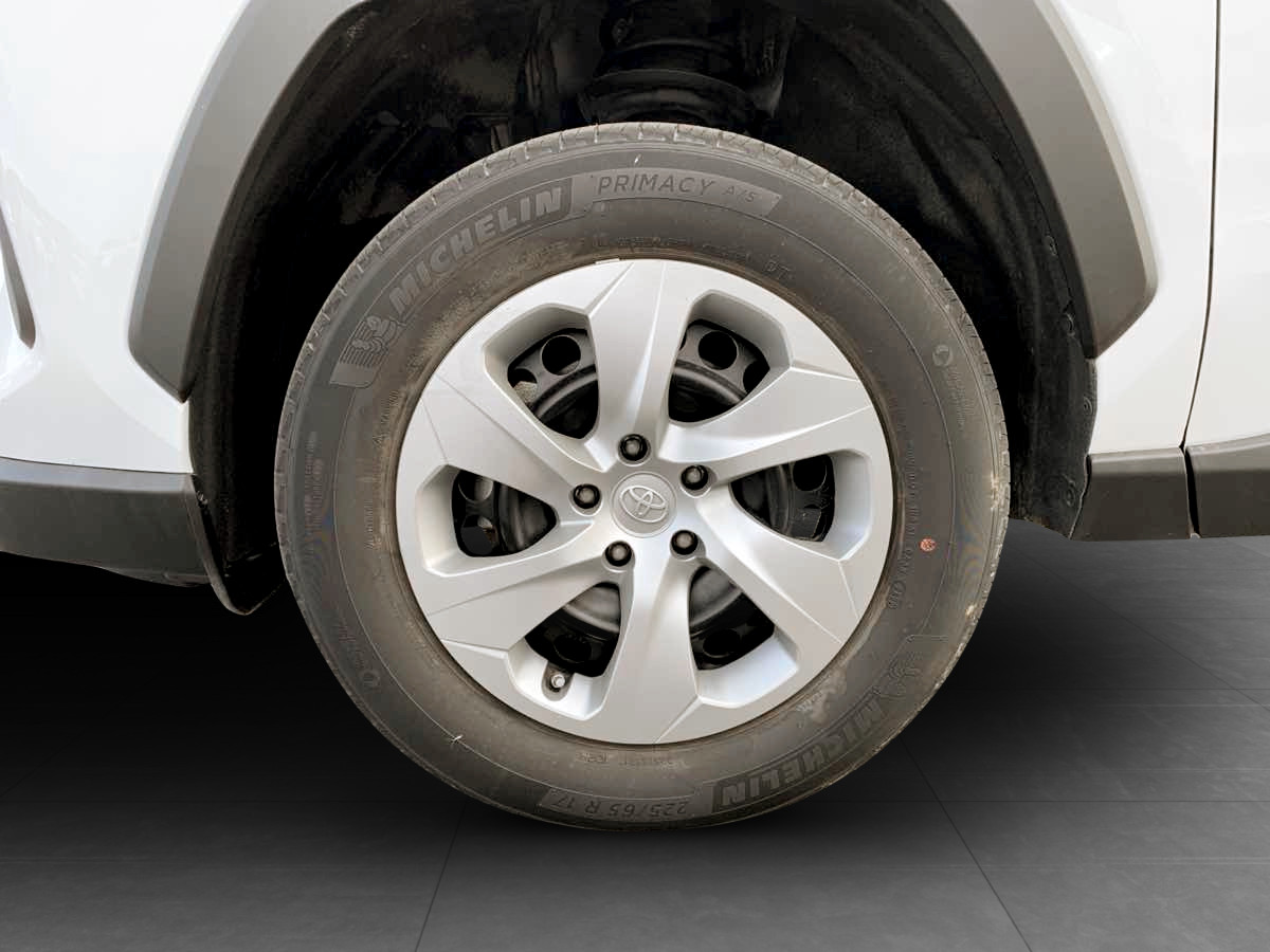 Photo 10 of this Toyota RAV4