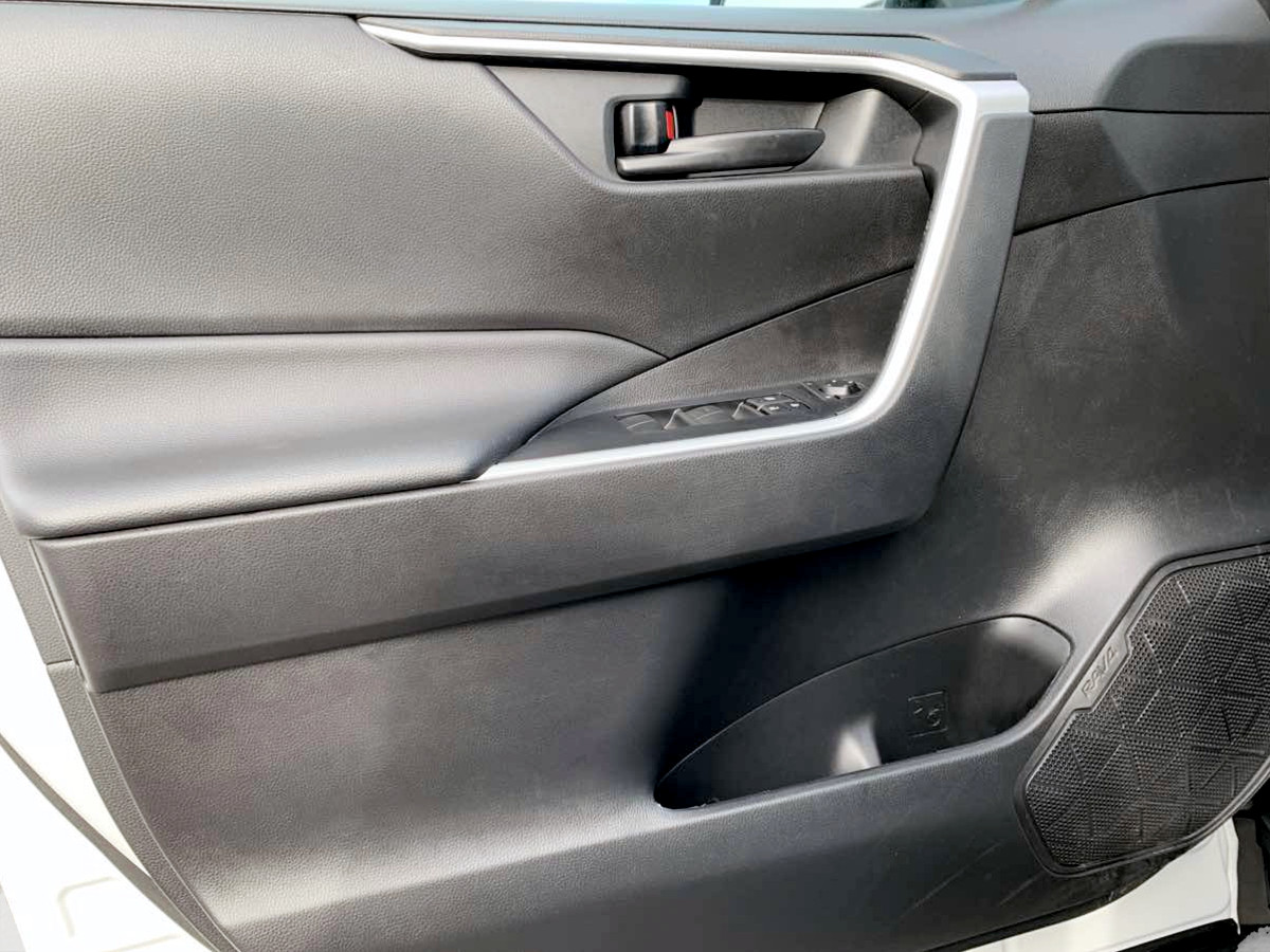 Photo 12 of this Toyota RAV4
