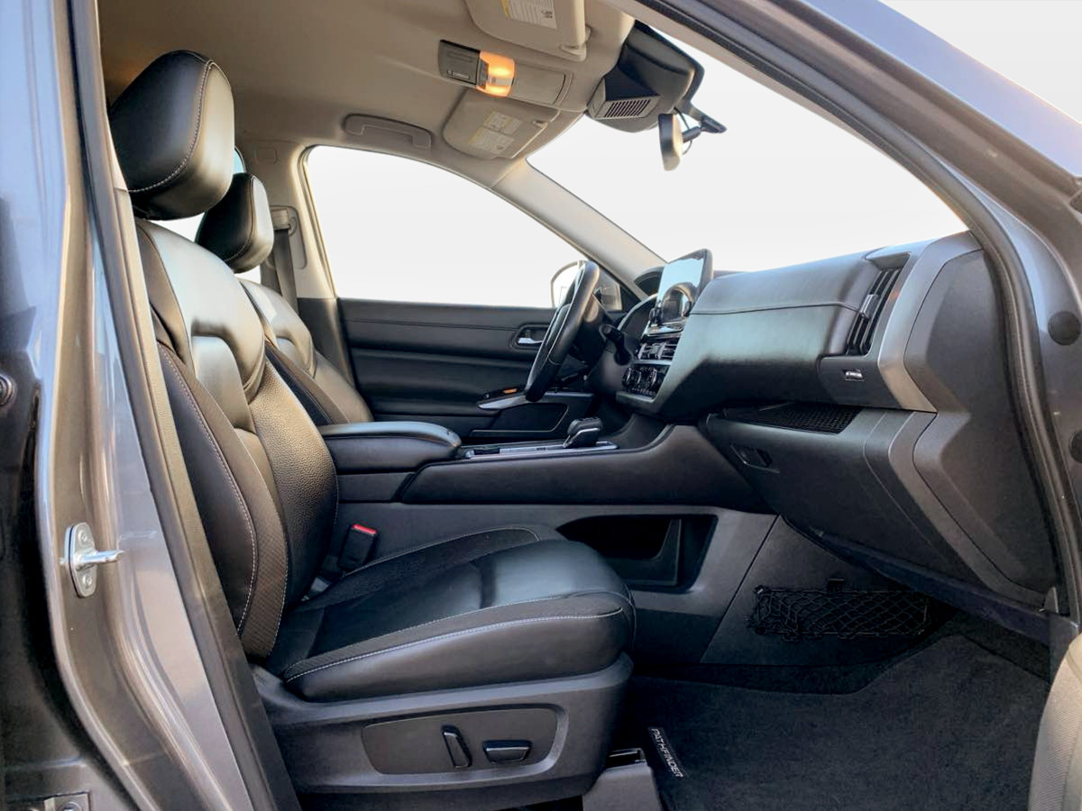 Photo 20 of this Nissan Pathfinder