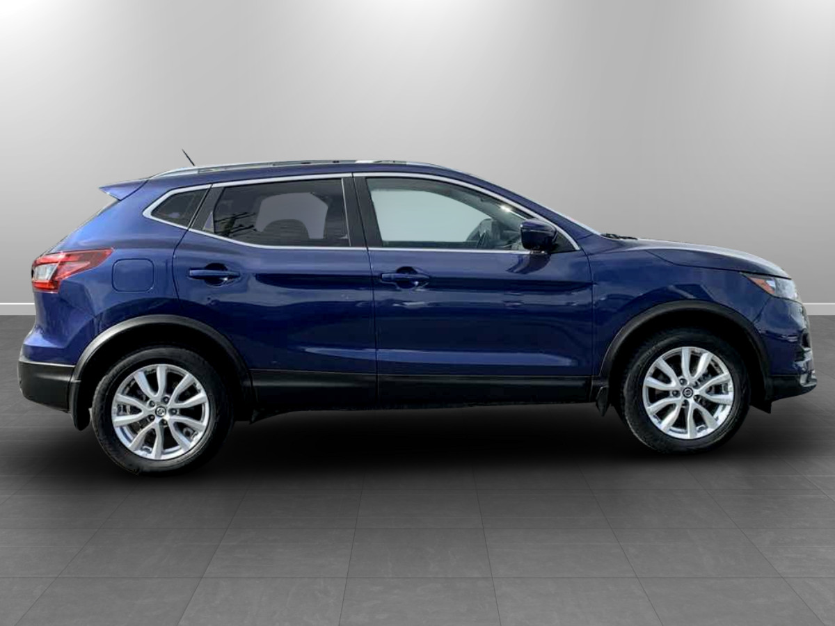 Photo 8 of this Nissan Rogue Sport