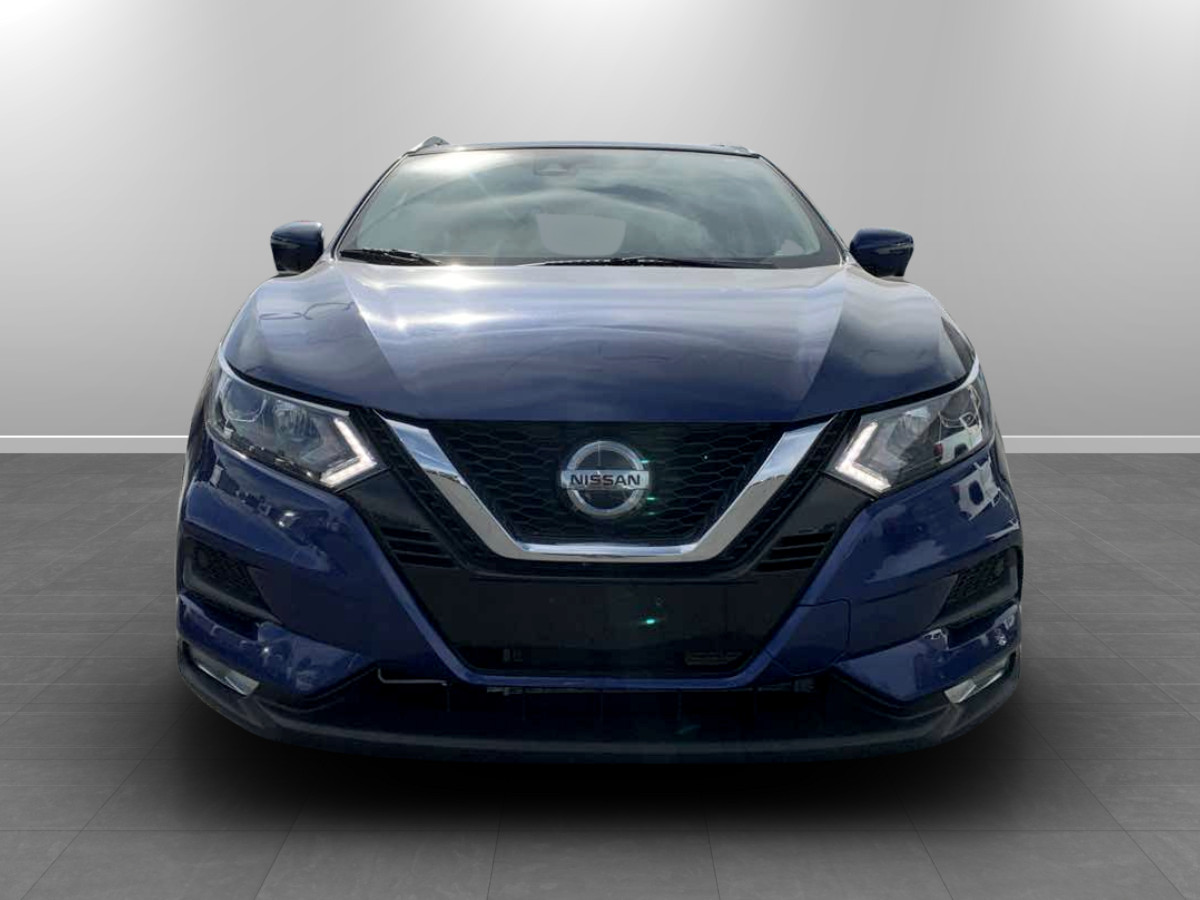 Photo 2 of this Nissan Rogue Sport