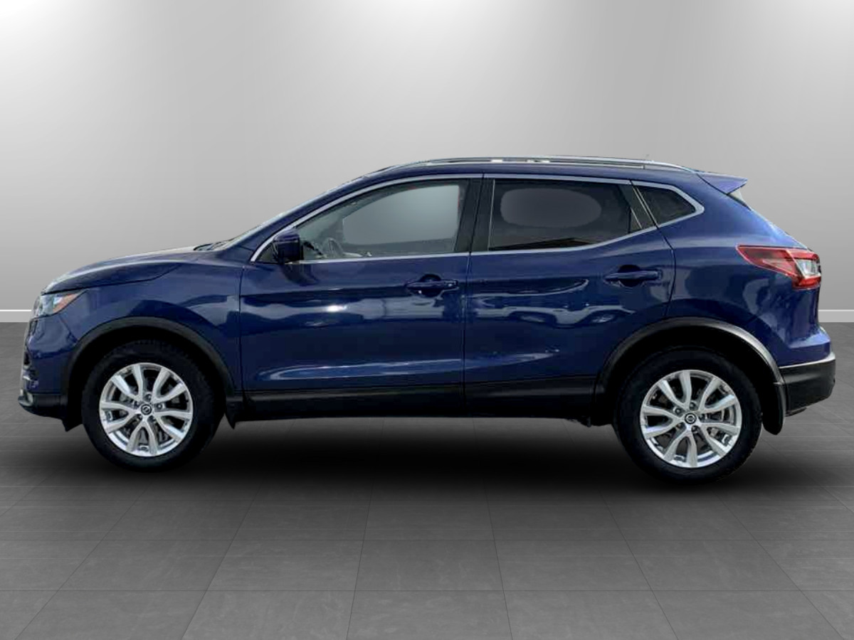 Photo 4 of this Nissan Rogue Sport