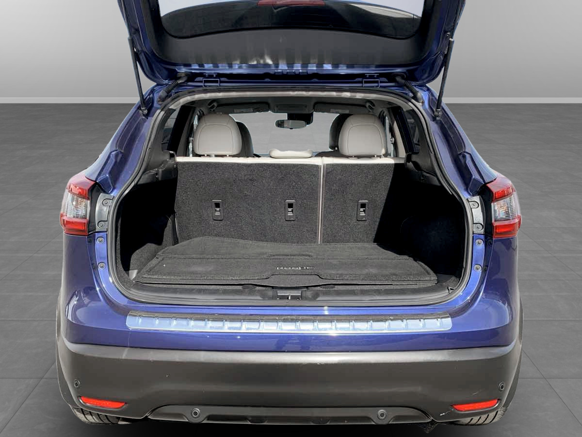 Photo 12 of this Nissan Rogue Sport